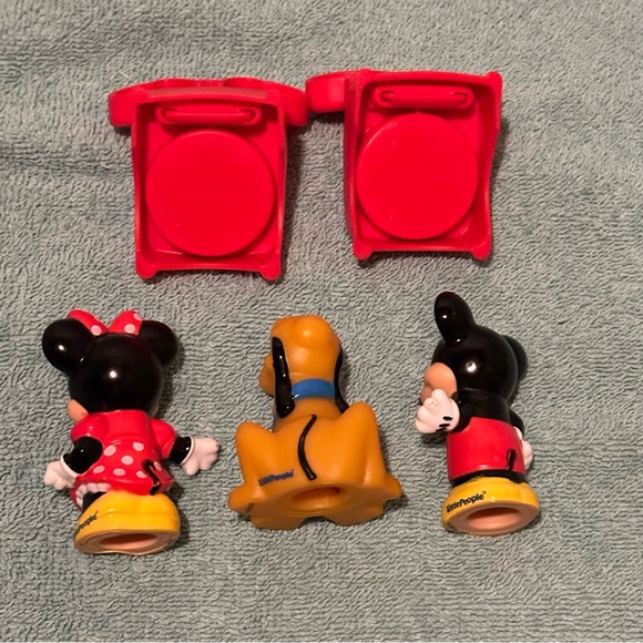 Mickey and Minnie Little People house with figures - Picture 13 of 14